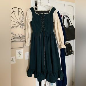s - jasmine’s vintage closet - puffy/bishop sleeve cottagecore “belle” dress